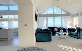 Signal House - A Stunning Beach House